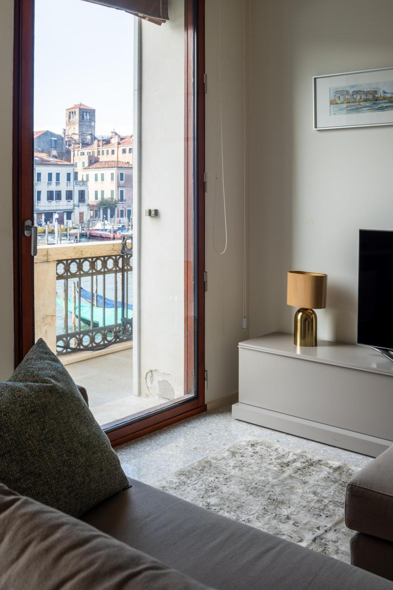 Grand Canal Luxury Apartment With Terrace R&R Venice Exterior photo
